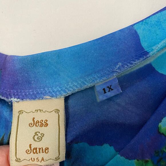 Jess And Jane Blue Floral Peacock Asymmetrical Top Women’s Plus Size 1X - Picture 4 of 9